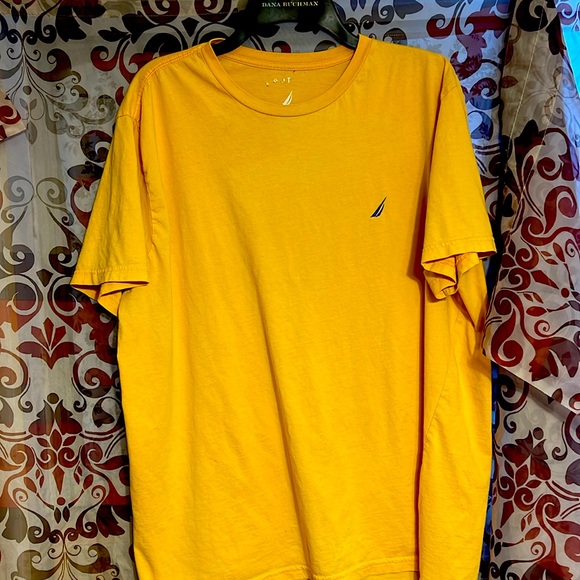 Light Orange Men’s Nautica Tee Shirt - Picture 1 of 1